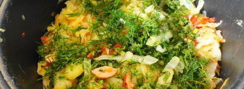 солянка из капусты с сосисками и помидор в мультиварке. Шаг 8