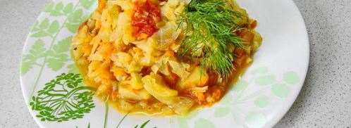 солянка из капусты с сосисками и помидор в мультиварке. Шаг 10