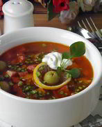 Классическая солянка с мясом и картошкой