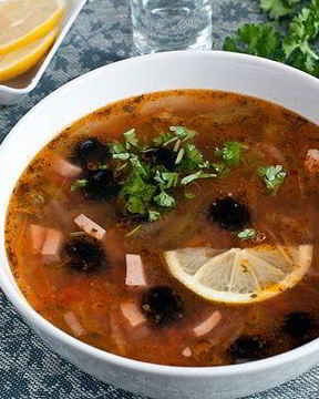 Солянка мясная классическая