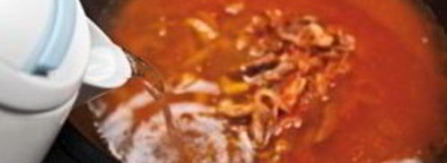 солянка мясная на сковороде. Шаг 11