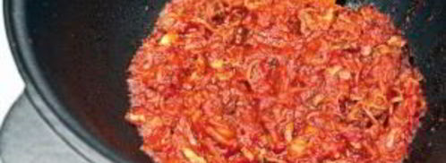 солянка мясная на сковороде. Шаг 9