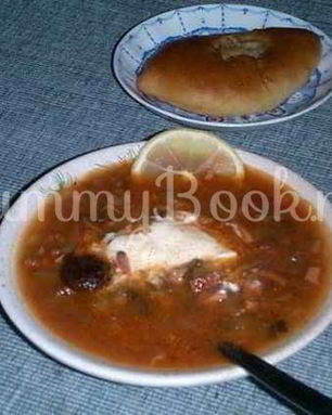 Солянка с черносливом