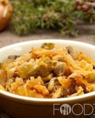 Солянка с грибами и капустой