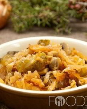 Солянка с грибами и капустой