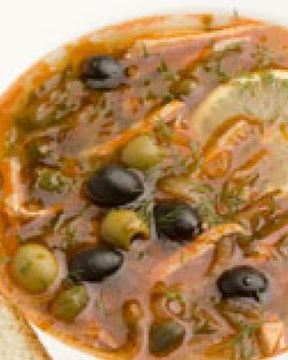 Солянка с копченой курицей