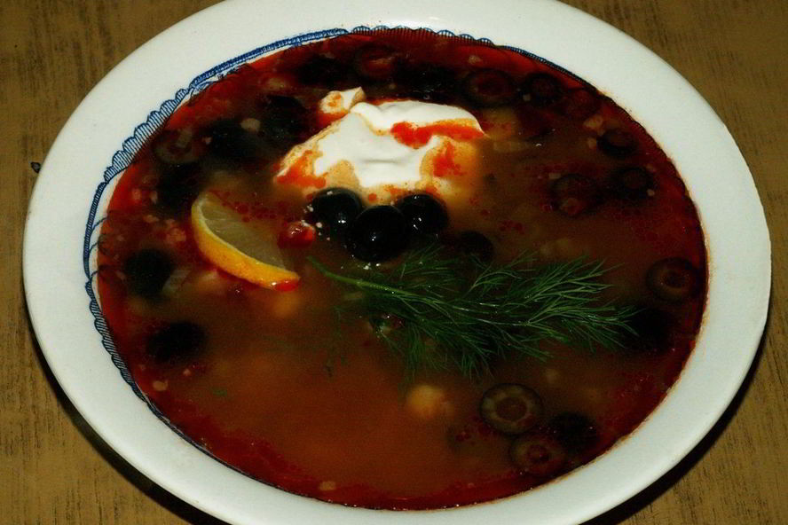 Рецепт солянка с копчеными ребрышками