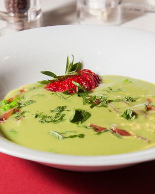 Суп из зеленого горошка