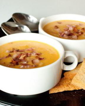 Гороховый суп-пюре с беконом