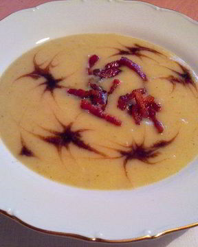 Суп-пюре из айвы с бальзамическим уксусом