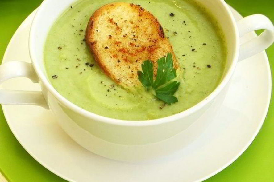 Рецепт суп-пюре из брокколи с гренками