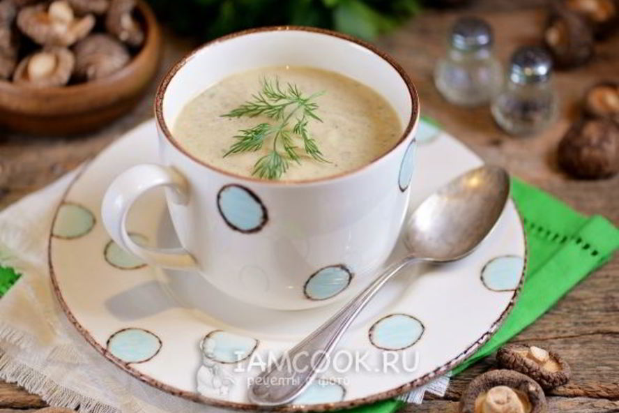 Рецепт суп-пюре из кабачков с грибами и сельдереем