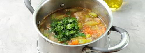 суп-пюре из кабачков с грибами и сельдереем. Шаг 7