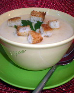 Суп-пюре из цветной капусты со сливками и сыром