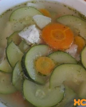 Суп с кабачком и курицей