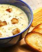 Сырный суп с гренками