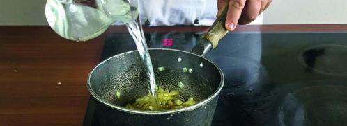 тыквенный суп с креветками, кокосом и имбирем. Шаг 4