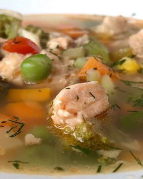 Уха из красной рыбы