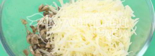 фаршированные блины с грибами и сыром. Шаг 7