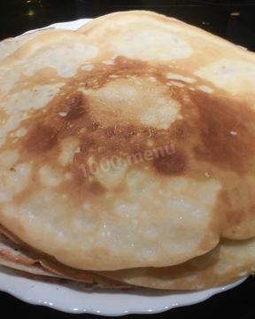 Простые блины на молоке без дрожжей