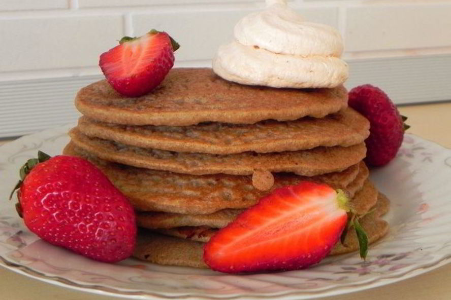 Рецепт пшенные блинчики с клубникой