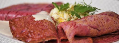 свекольные блины с копченым судаком. Шаг 4