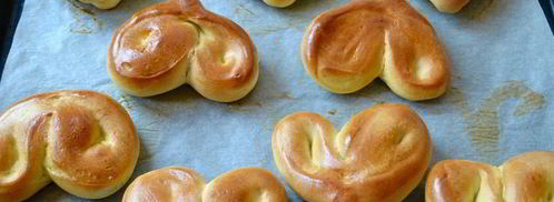 булочки молочные сердечки. Шаг 11