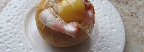 булочки с беконом и яйцом. Шаг 5