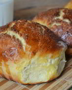 Булочки с изюмом из дрожжевого теста