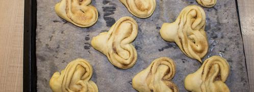 булочки с сахаром из дрожжевого теста с корицей. Шаг 22