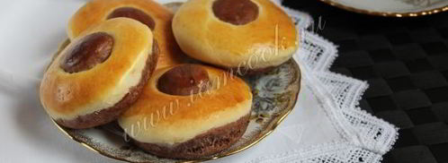 булочки шоколадно-ванильные в виде пончиков. Шаг 10