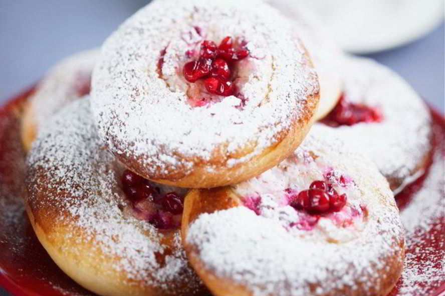 Рецепт карельские булочки с брусникой и ржаными хлопьями nordic