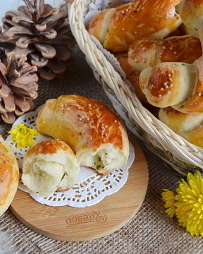 Круассаны-рогалики с прованскими травами