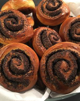 Маковые булочки