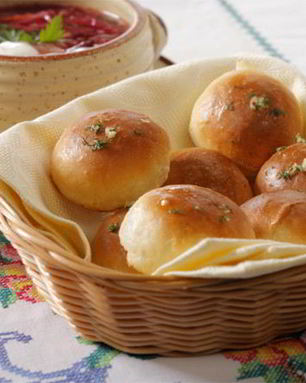 Пампушки с чесноком