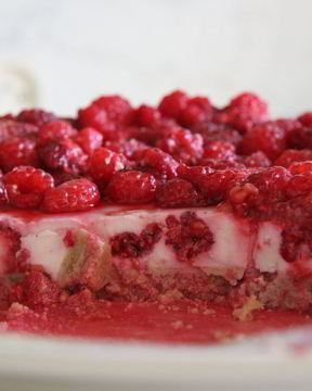 Малиновый чизкейк с творогом