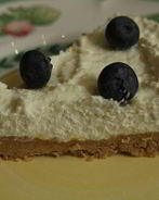 Очень простой лимонный чизкейк с ягодами