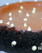 Шоколадный чизкейк с карамелью