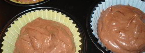 шоколадные мини-чизкейки с воздушным клубничным кремом. Шаг 3