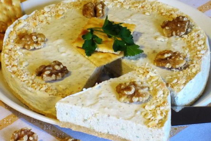 Рецепт закусочный чизкейк с горгонзолой и грецкими орехами