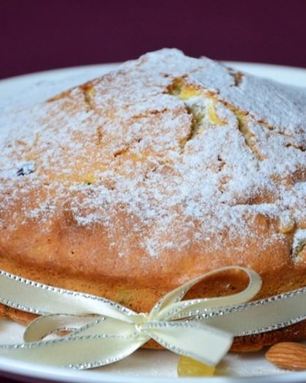 Кекс с цукатами и сухофруктами