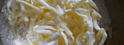 лимонный кекс с мятно-сливочным кремом под шоколадом. Шаг 3