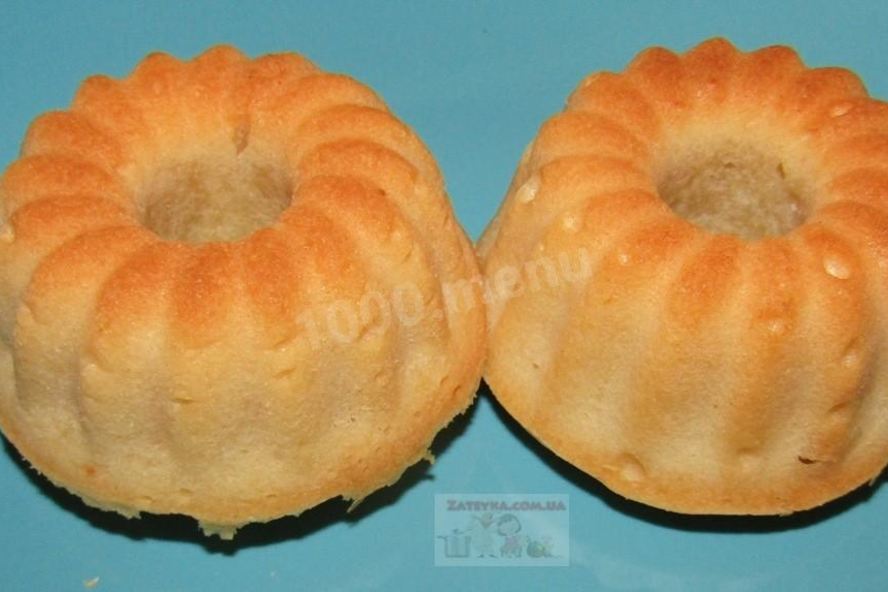 Рецепт нежные кексы на клубничном йогурте