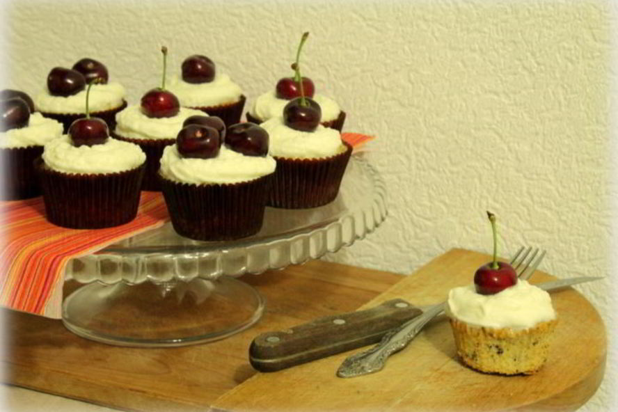 Рецепт орехово-шоколадные кексы с черешней