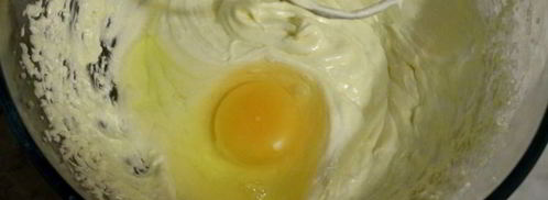 орехово-шоколадные кексы с черешней. Шаг 3