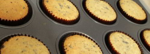 орехово-шоколадные кексы с черешней. Шаг 8