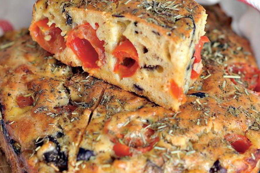 Рецепт закусочный кекс с баклажанами и помидорами