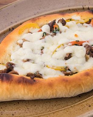 Хачапури по-аджарски с мясной начинкой