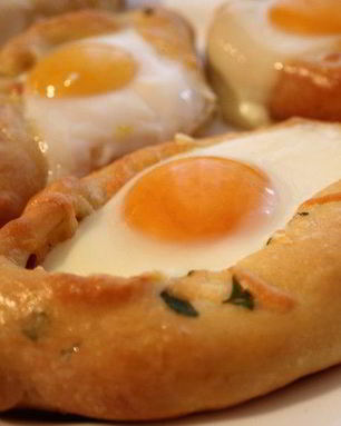 Хачапури по-аджарски