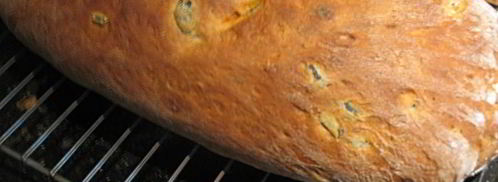 итальянский хлеб с оливками, маслинами, вялеными помидорами и итальянскими травами. Шаг 7